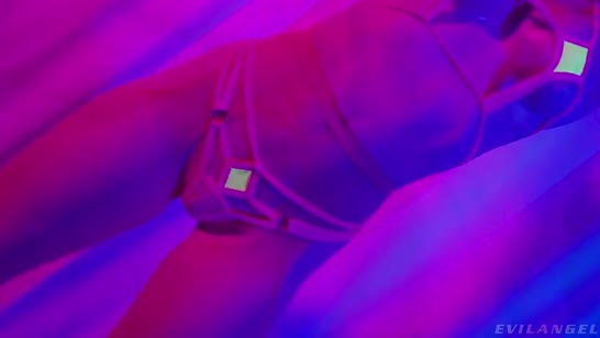 Анальная нимфоманка устроила очередные извращения #1