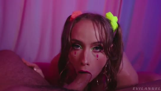 Анальная нимфоманка устроила очередные извращения #5