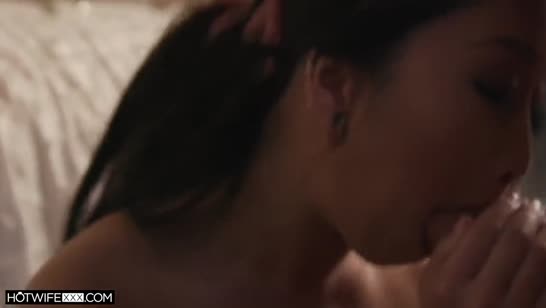 Муж открывает для своей азиатской жены новые горизонты