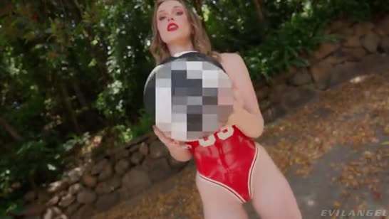 Scarlet Chase седлает лицо мужика и смачно долбится в анал #1