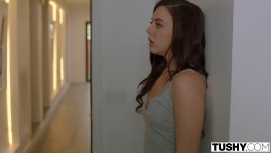 Студентки позвали ботана одногруппника на анал #1